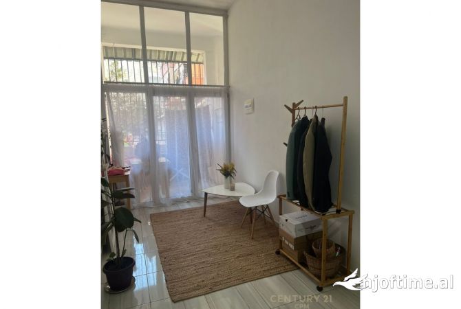 Shtepi ne shitje 1+1 ne Tirane - 78,000 Euro