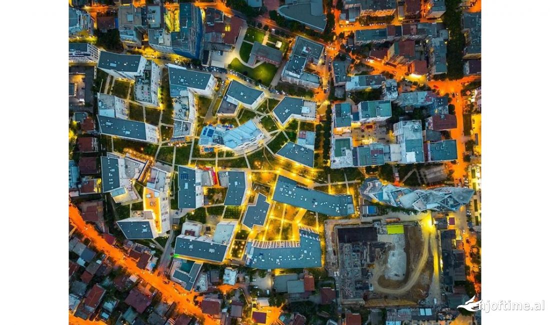 Shtepi ne shitje Apartament ne Tirane, 1+1, Mobilimi E mobiluar, Pagesa 160,000  Euro.