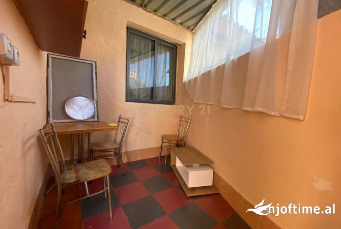 Shtepi me qera Shtepi Private ne Tirane, 1+1, Mobilimi E mobiluar, Pagesa 350  Euro.