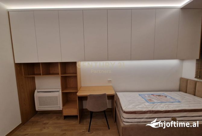 Shtepi me qera Apartament ne Tirane, 2+1, Mobilimi E mobiluar, Pagesa 1,200  Euro.