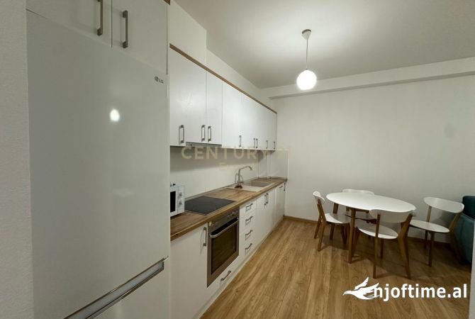 Shtepi me qera 2+1 ne Tirane - 800 Euro