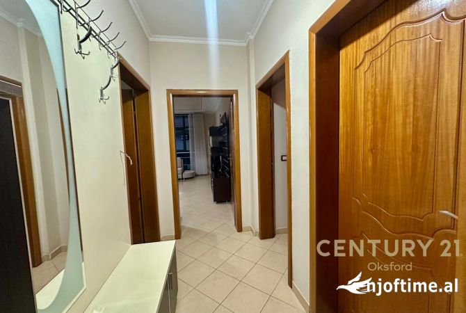 Shtepi ne shitje Apartament ne Tirane, 2+1, Mobilimi E mobiluar, Pagesa 143,000  Euro.