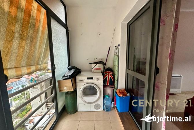 Shtepi ne shitje Apartament ne Tirane, 2+1, Mobilimi E mobiluar, Pagesa 143,000  Euro.