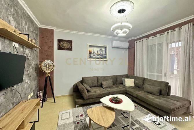 Shtepi me qera 2+1 ne Tirane - 500 Euro