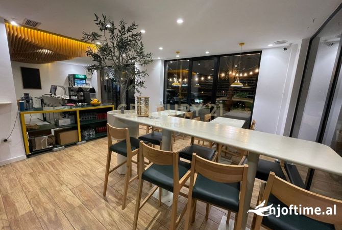 Ambient biznesi ne shitje 2+1 ne Tirane - 30,000 Euro