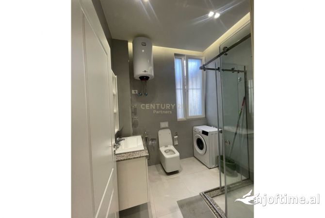 Shtepi me qera Apartament ne Tirane, 2+1, Mobilimi E mobiluar, Pagesa 600  Euro.