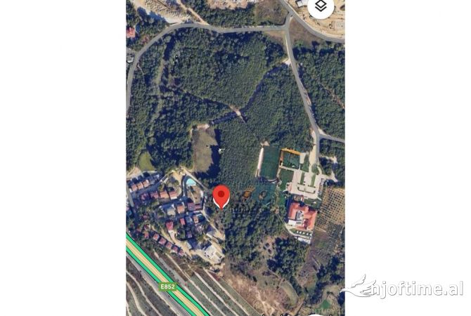 Truall ose Toke  ne Tirane - 850,000 Euro
