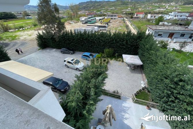 Ambient biznesi me qera 5+1 ne Tirane - 3,500 Euro