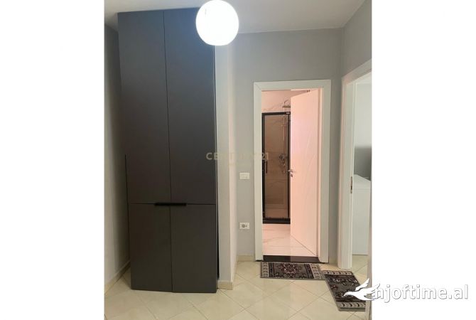 Shtepi me qera Apartament ne Tirane, 1+1, Mobilimi E mobiluar, Pagesa 550  Euro.
