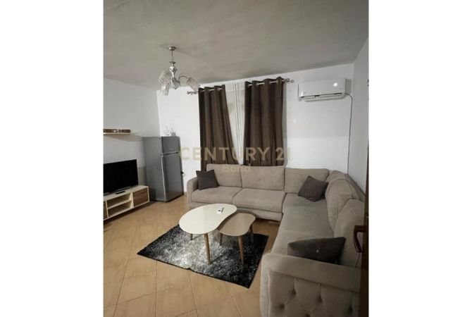 Shtepi me qera 1+1 ne Tirane - 400 Euro