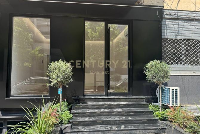 Ambient biznesi me qera 1+1 ne Tirane - 800 Euro