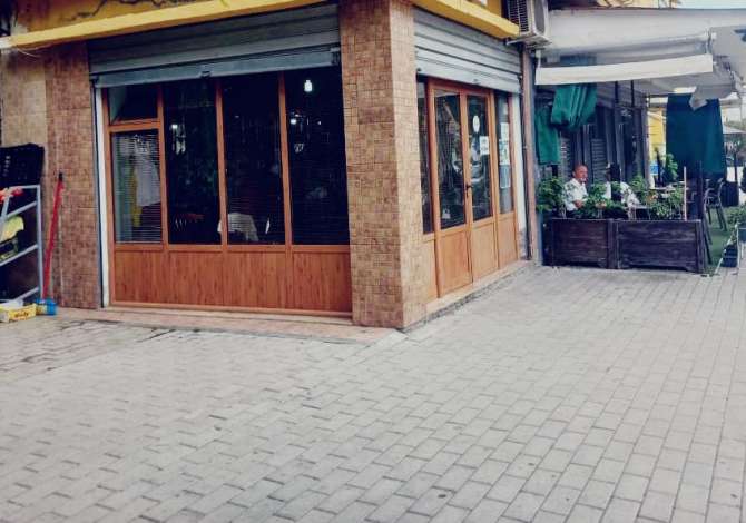 Ambient biznesi me qera 1+1 ne Elbasan - 600,000 Leke