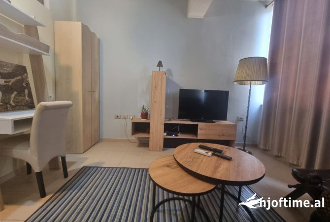 Shtepi me qera 2+1 ne Tirane - 480 Euro