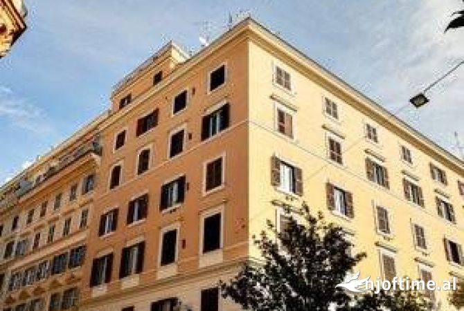 Shtepi me qera Garsoniere ne Tirane - 400 Euro