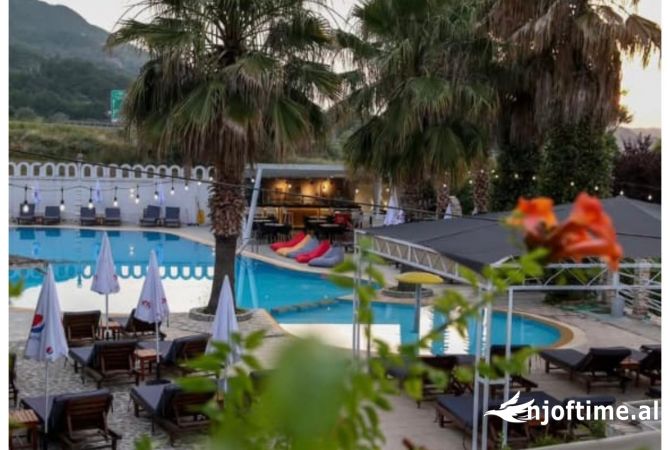 Ambient biznesi me qera 5+1 ne Tirane - 4,000 Euro