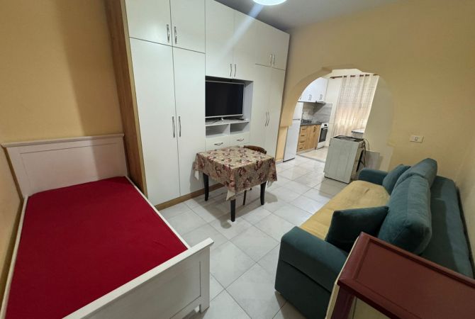 Shtepi me qera Garsoniere ne Tirane - 330 Euro