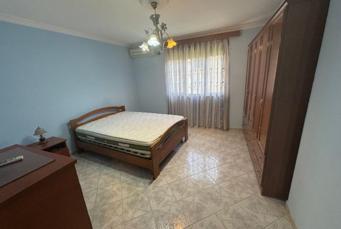 Shtepi me qera 2+1 ne Tirane - 450 Euro