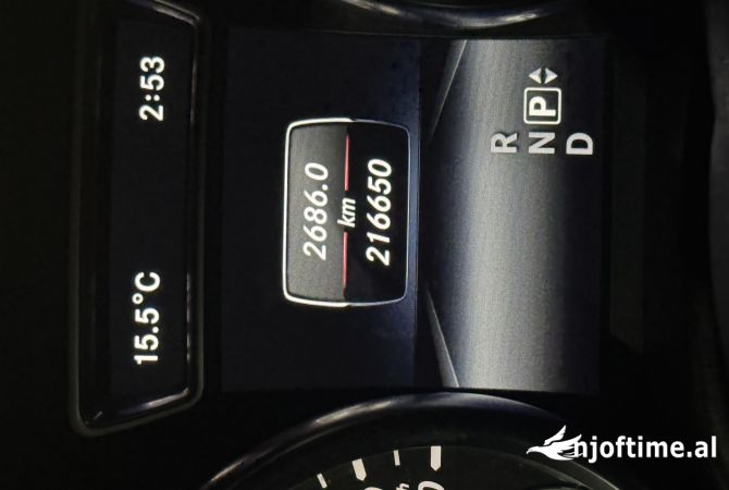 Makina ne shitje ne Elbasan, Mercedes-Benz, 2014 Diesel,Kambio Automatik Pagesa 18,000  Euro.