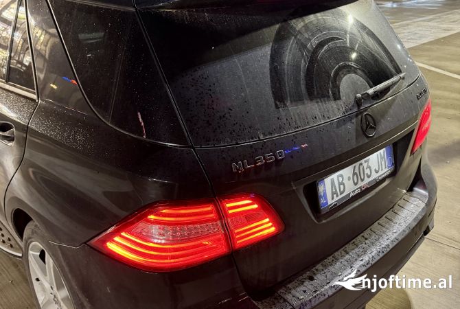 Makina ne shitje ne Elbasan, Mercedes-Benz, 2014 Diesel,Kambio Automatik Pagesa 18,000  Euro.