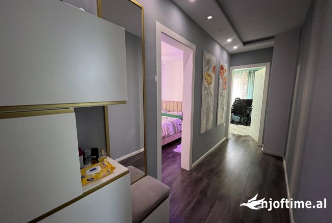 Shtepi me qera Apartament ne Tirane, 2+1, Mobilimi E mobiluar, Pagesa 650  Euro.