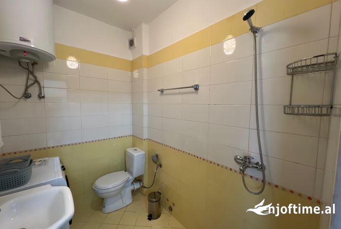 Shtepi me qera Apartament ne Tirane, 1+1, Mobilimi E mobiluar, Pagesa 420  Euro.