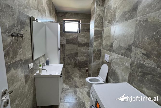 Shtepi me qera Apartament ne Tirane, 1+1, Mobilimi E mobiluar, Pagesa 450  Euro.