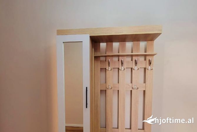 Shtepi me qera Apartament ne Tirane, 2+1, Mobilimi E mobiluar, Pagesa 800  Euro.