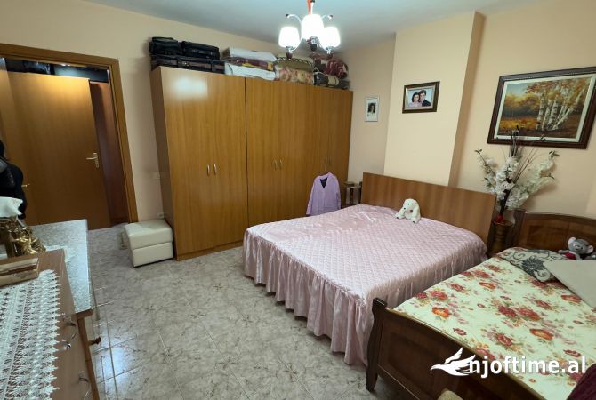 Shtepi ne shitje 1+1 ne Tirane - 199,000 Euro