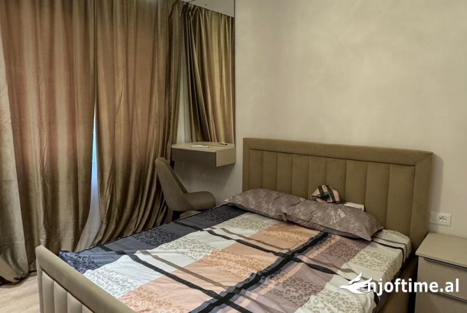 Shtepi ne shitje Apartament ne Tirane, 1+1, Mobilimi E mobiluar, Pagesa 120,000  Euro.