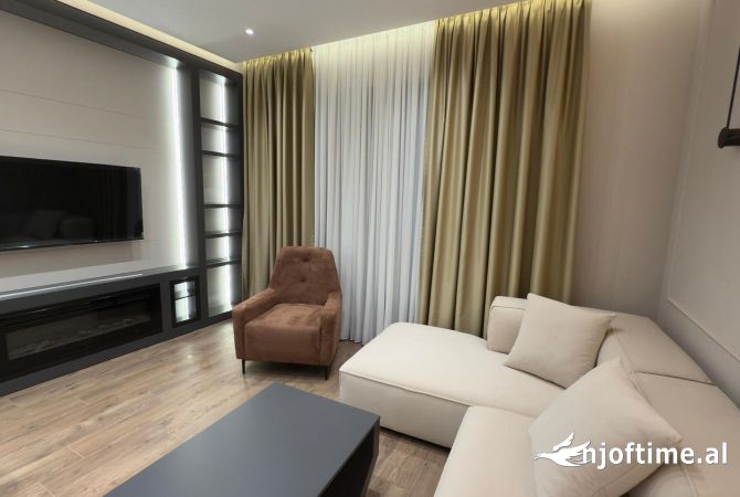 Shtepi me qera Apartament ne Tirane, 1+1, Mobilimi E mobiluar, Pagesa 1,000  Euro.