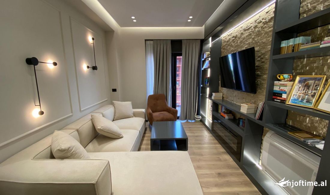 Shtepi me qera Apartament ne Tirane, 1+1, Mobilimi E mobiluar, Pagesa 1,050  Euro.