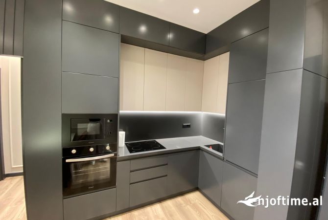 Shtepi me qera Apartament ne Tirane, 1+1, Mobilimi E mobiluar, Pagesa 1,050  Euro.