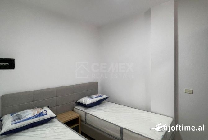 Shtepi ne shitje Apartament ne Durres, 2+1, Mobilimi E mobiluar, Pagesa 100,000  Euro.