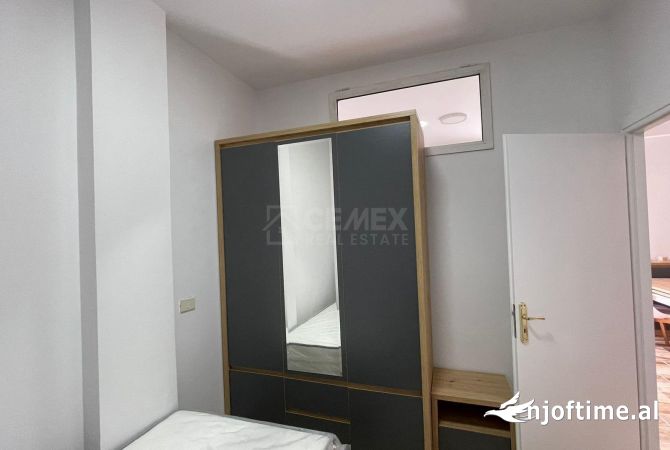 Shtepi ne shitje Apartament ne Durres, 2+1, Mobilimi E mobiluar, Pagesa 100,000  Euro.