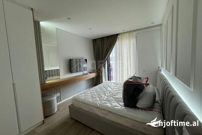 Shtepi ne shitje Apartament ne Tirane, 1+1, Mobilimi E mobiluar, Pagesa 215,000  Euro.
