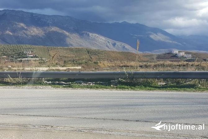 Terreno in vendita  a Valona - 384,000 Euro
