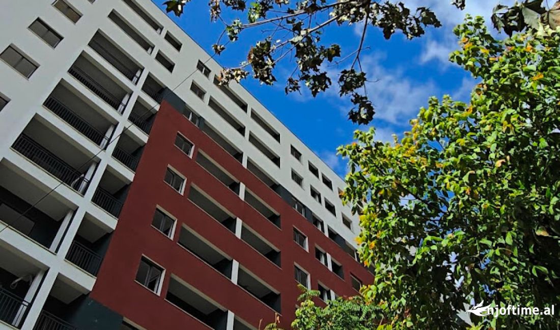 Shtepi ne shitje Apartament ne Tirane, 2+1, Mobilimi Bosh, pa mobiluar, Pagesa 179,000  Euro.