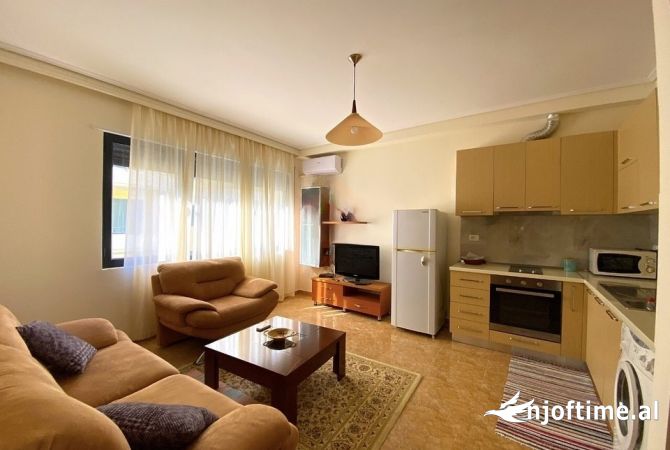 Shtepi me qera 1+1 ne Vlore - 350 Euro