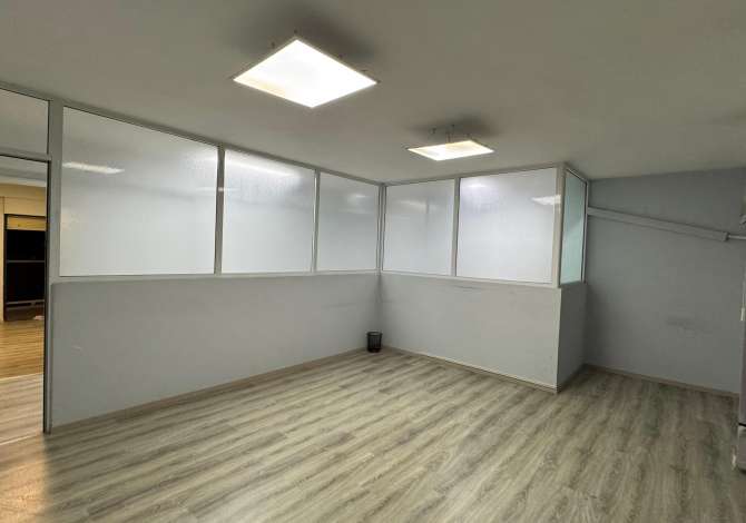 Ambient biznesi me qera 3+1 ne Tirane - 1,200 Euro