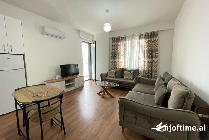 Shtepi me qera 1+1 ne Tirane - 550 Euro