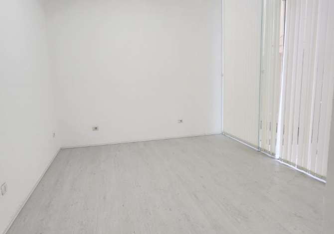 Ambient biznesi me qera 1+1 ne Tirane - 30,000 Leke