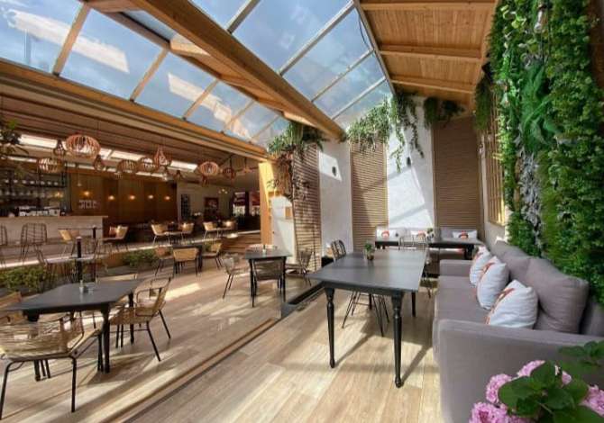 Bar-Restorant Per Qira, Pazari I Ri 