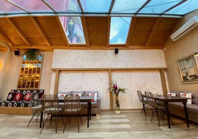 Bar-Restorant Per Qira, Pazari I Ri 