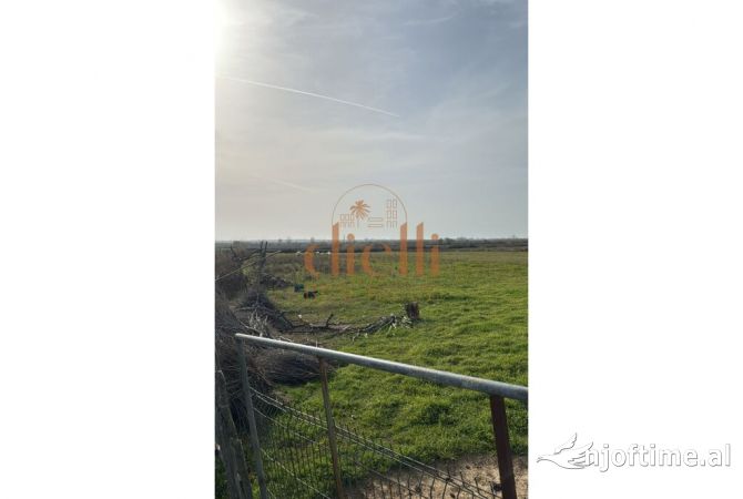 Truall ose Toke  ne Durres - 35,000 Euro