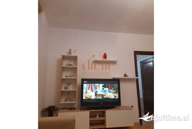 Shtepi me qera 2+1 ne Tirane - 550 Euro