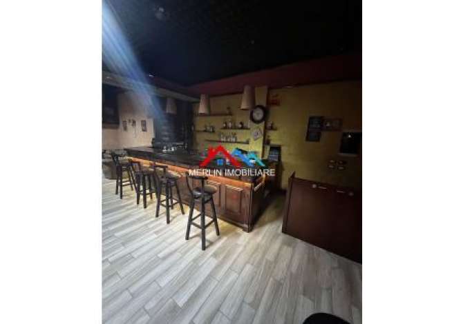 Ambient biznesi me qera 2+1 ne Tirane - 1,000 Euro