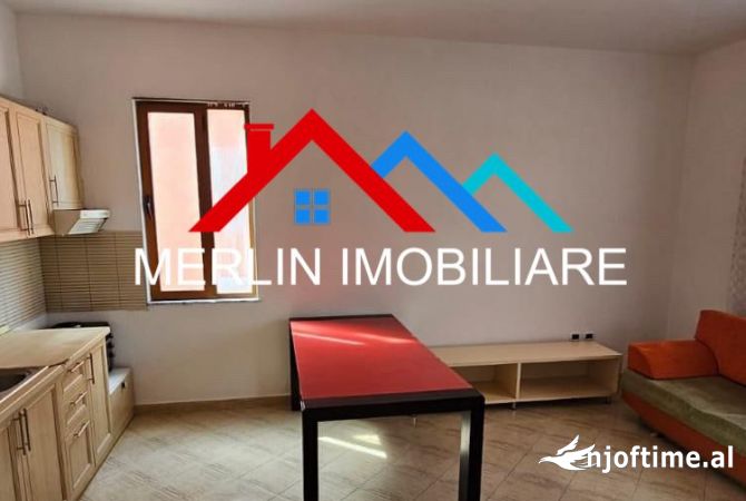 Shtepi me qera 2+1 ne Tirane - 650 Euro