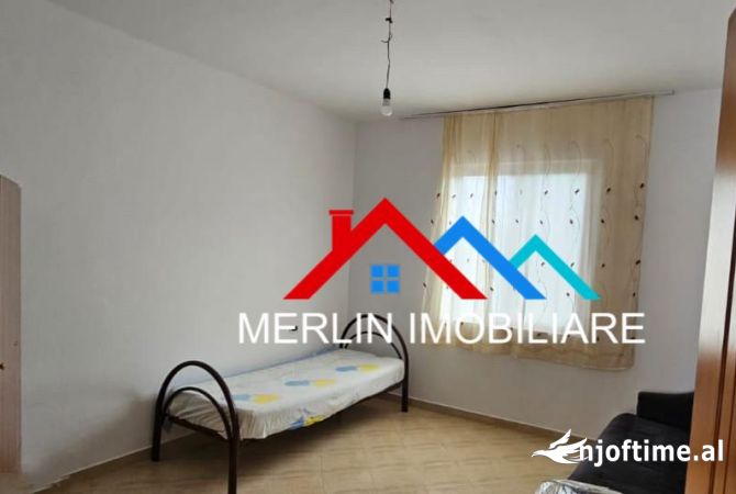 Shtepi me qera 2+1 ne Tirane - 650 Euro