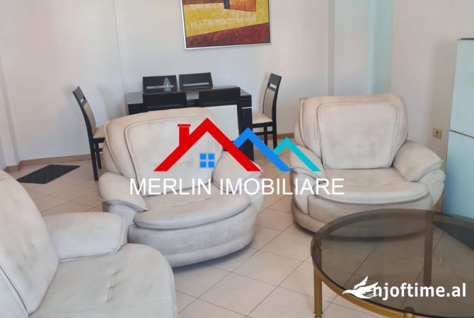 Shtepi me qera 2+1 ne Tirane - 700 Euro