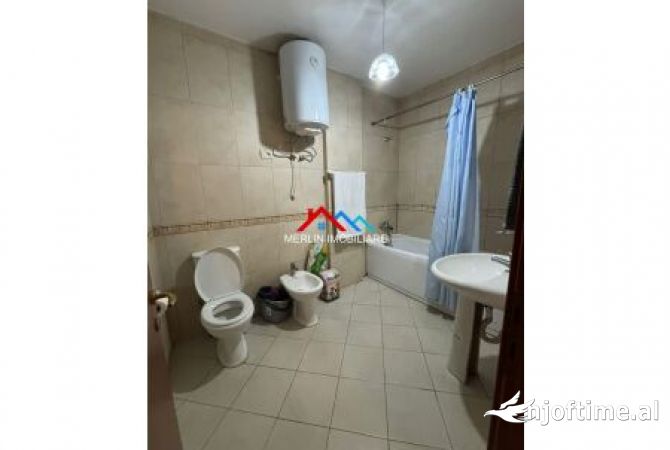 Appartamento in affitto a Tirana 2+1, Arredato